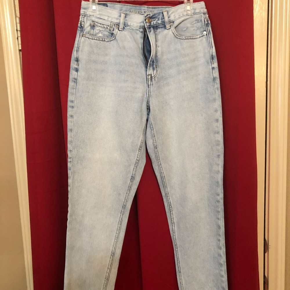 American eagle mom jeans